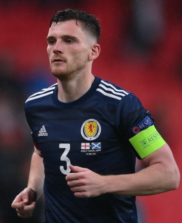 Andrew Robertson Capitão da Escócia