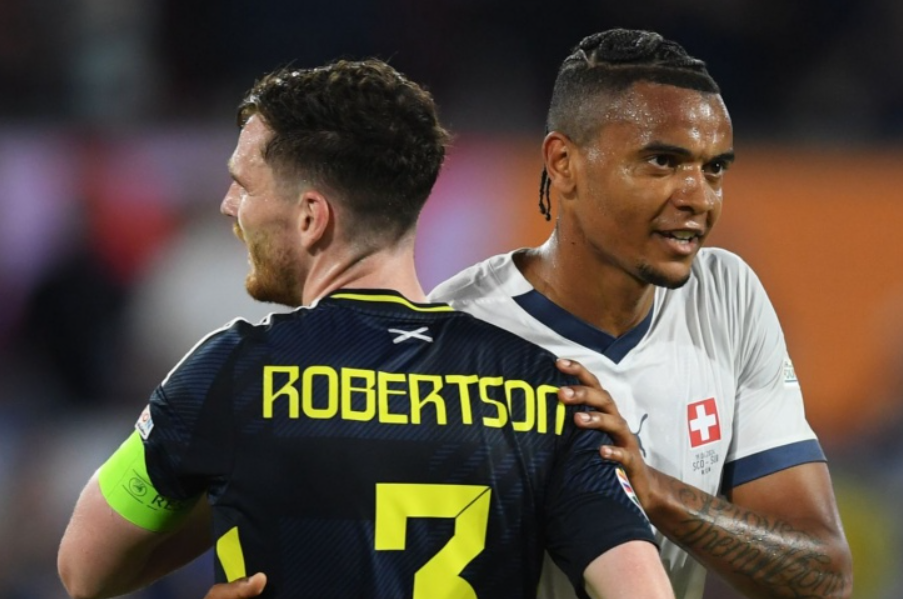 Capitão da Escócia, Robertson, fala aos fãs após eliminação da equipe na Eurocopa