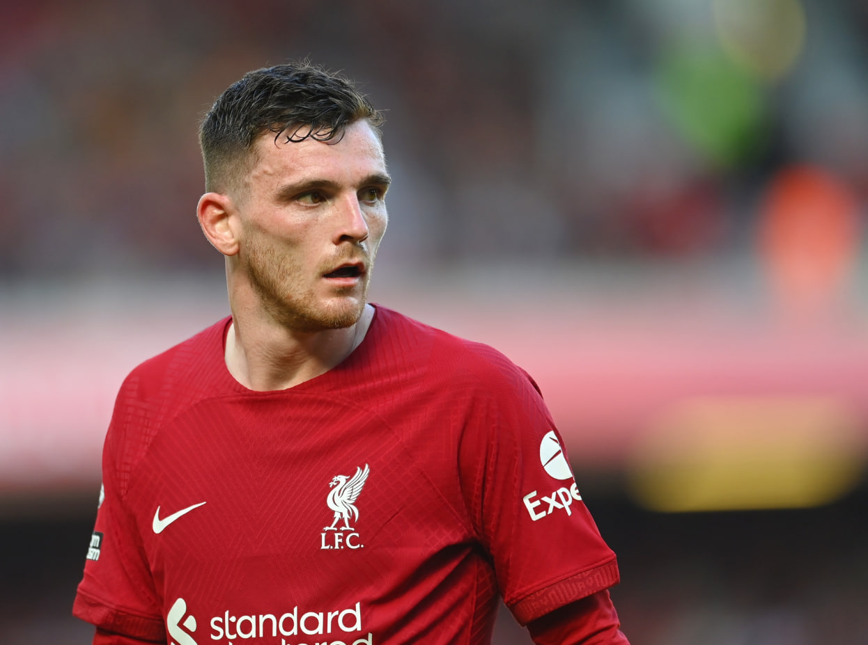 Lesão de Robertson: Klopp confirma cirurgia e ausência prolongada