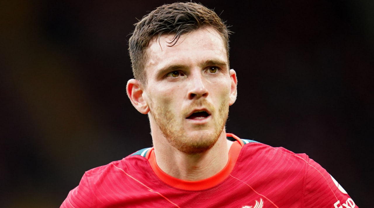 Liverpool lidera corrida para contratar Milos Kerkez em meio à competição do Manchester United e do Manchester City